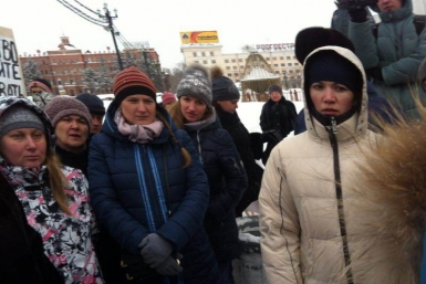 Претензии многодетных семей, пришедших на митинг в центре Хабаровска, рассмотрят отдельно Евгений Никитенко